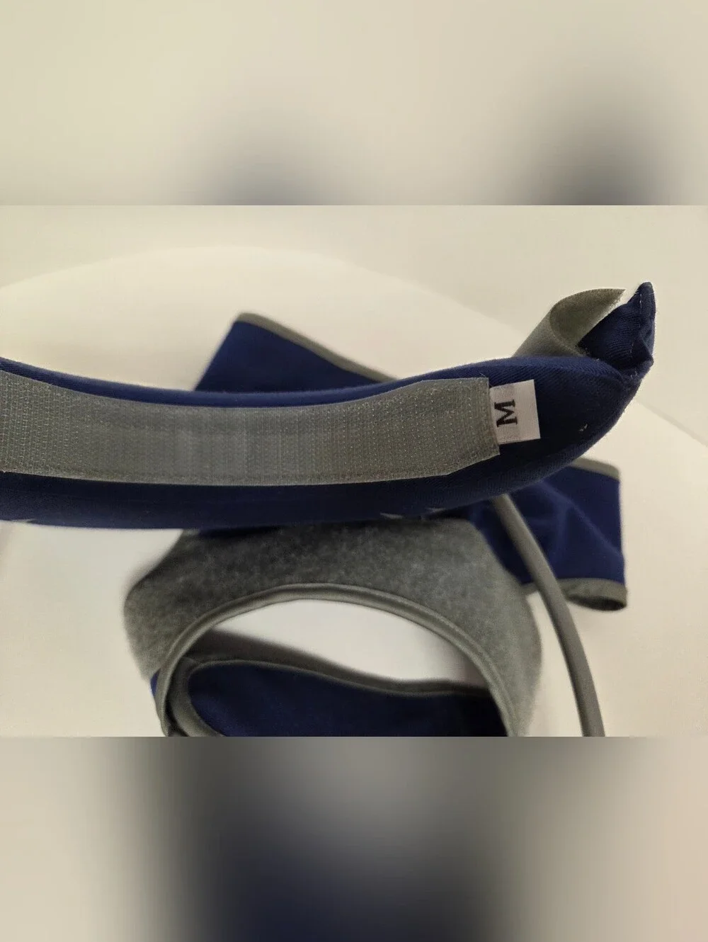 Muffin's Halo Blind Dog Head Protector Bumper Halo Harness Size Medium Blue